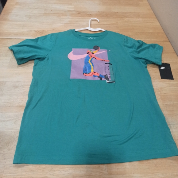 Nike Tee Shirt LeBron James Youth XL Green Graphic Basketball Swoosh Logo - Picture 1 of 13